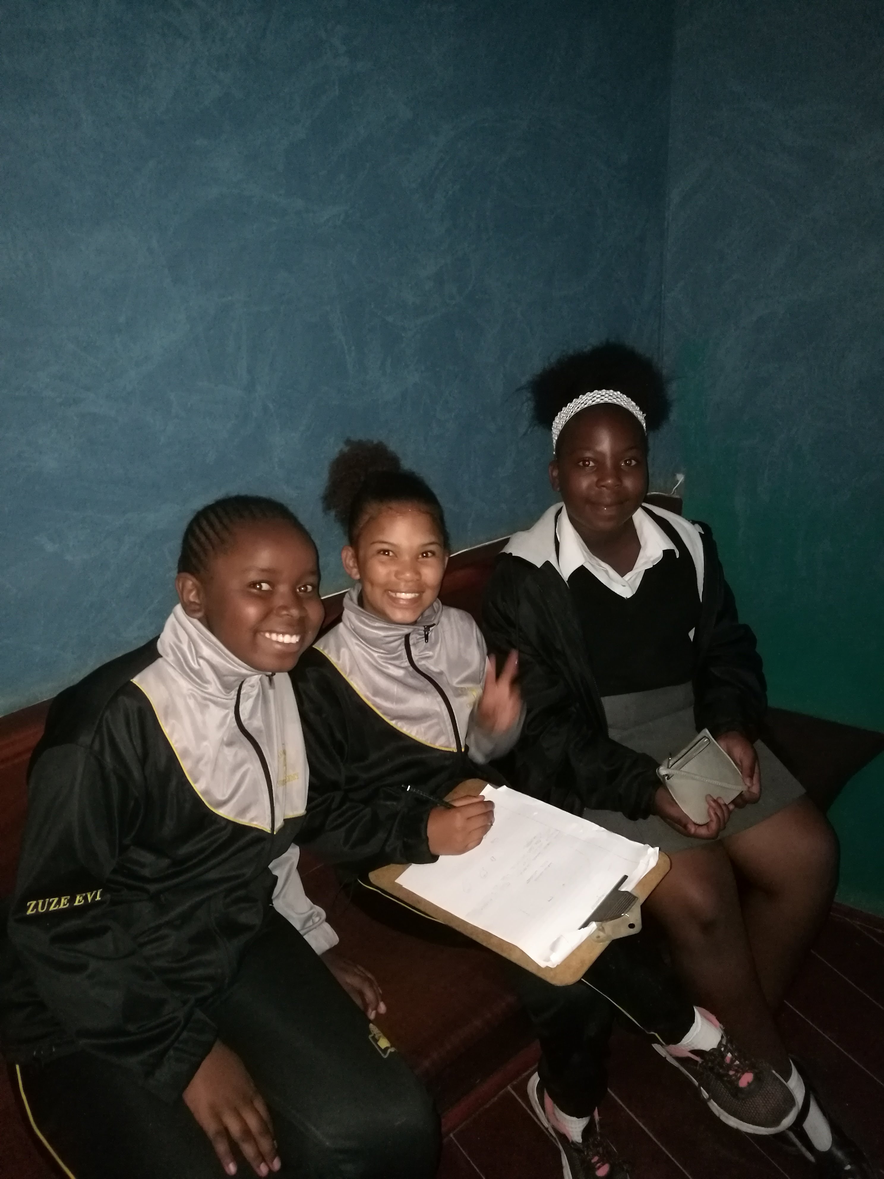 Interactive aquarium experience